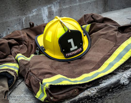 لباس کار آتش نشانی دارای چه ویژگی هایی است؟