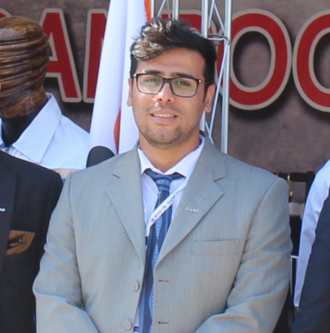 فریبرز نادری